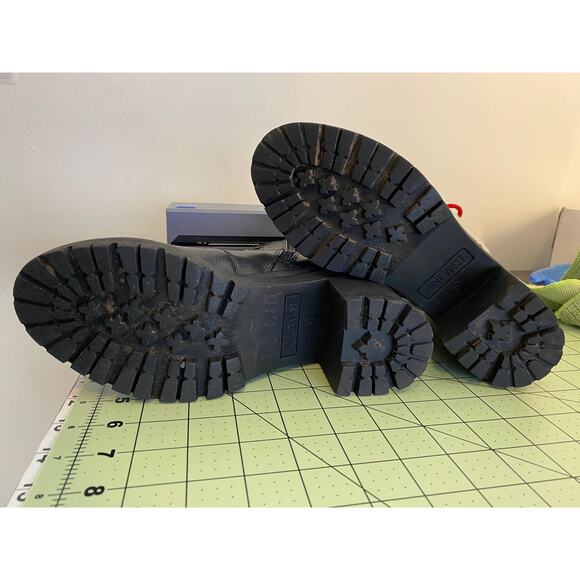 Nine West Quimbie 3 Heeled Sherpa Hiker Boots Leather Zip Red Laces Size 6M - Picture 9 of 9